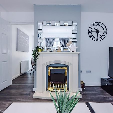 Comfort Place - 3 Bedroom House In Chester - Sleeps 6 Экстерьер фото