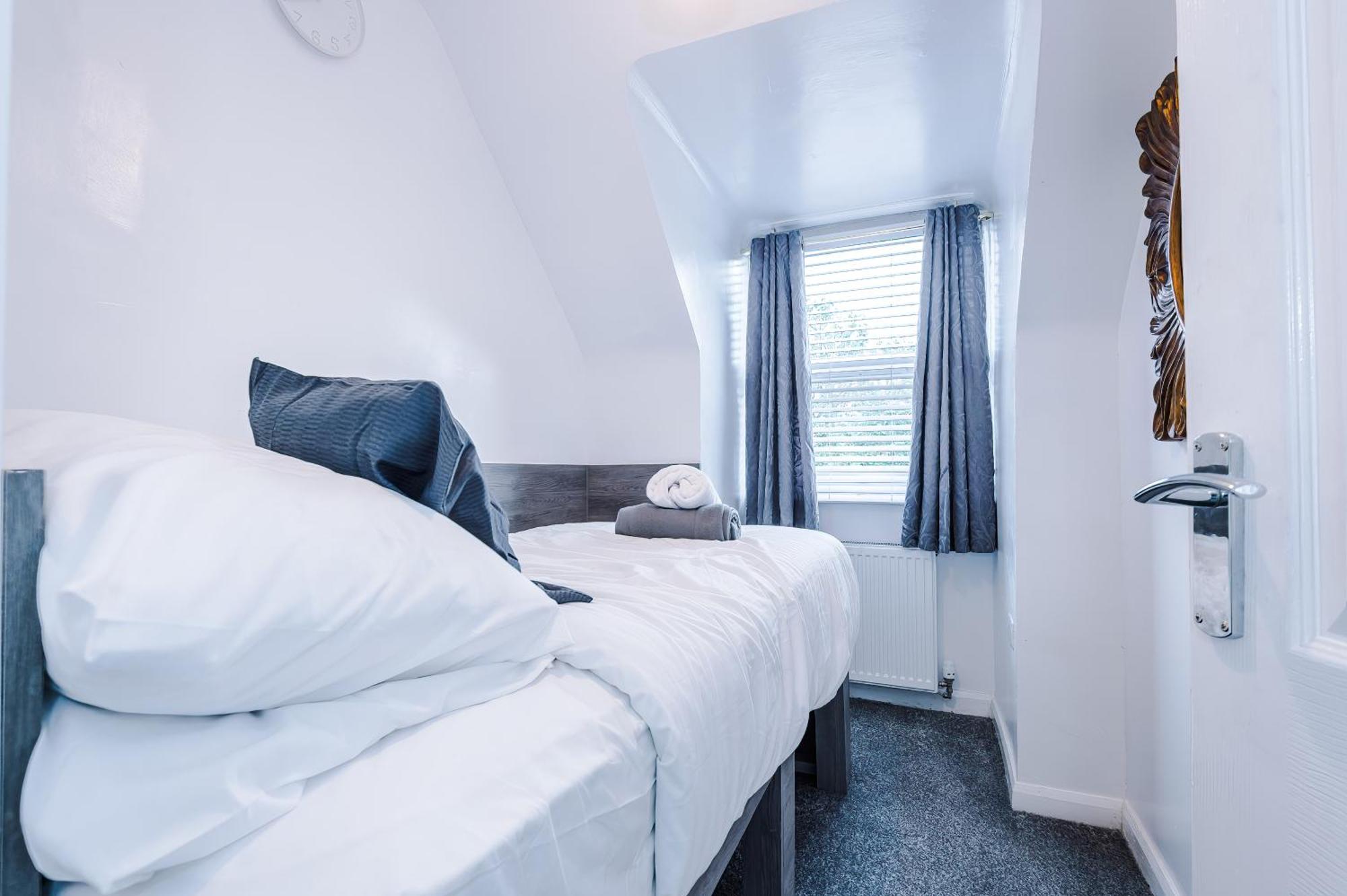 Comfort Place - 3 Bedroom House In Chester - Sleeps 6 Экстерьер фото